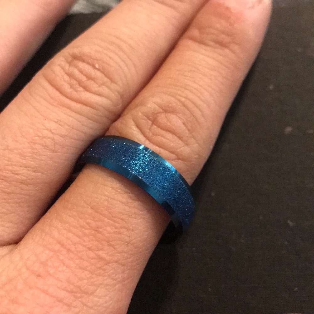 Sparkly blue ring